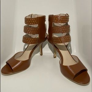 Kennth Cole - beige heels with Studs 6.5 (NEW)